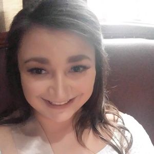 Meet your Posher, Keeley